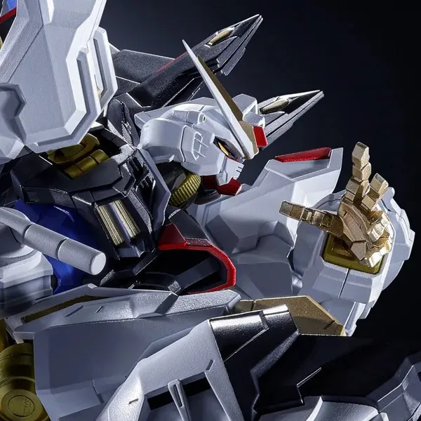 ABSOLUTE ACT Strike Freedom Gundam, official product photo