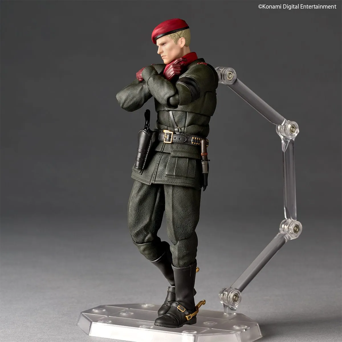 Revoltech Amazing Yamaguchi Ocelot from Metal Gear Solid Delta: Snake Eater in his GRU uniform and spurred boots, holding a revolver, official Kaiyodo product photo